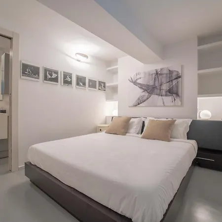 Apartment Marla Brera *
