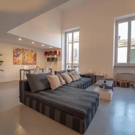Marla Brera * Milan